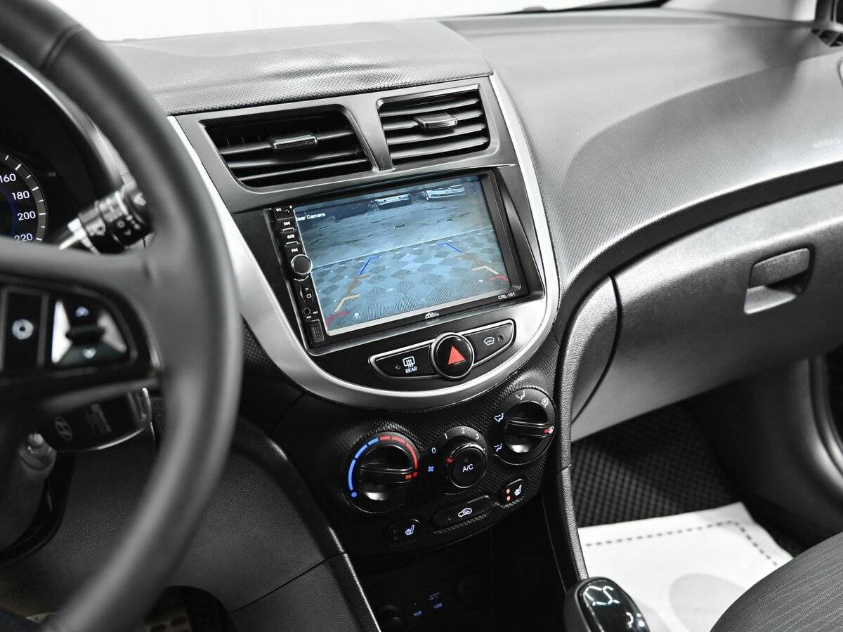 Купить Hyundai Solaris, 2014, 167 000 км, фото №10