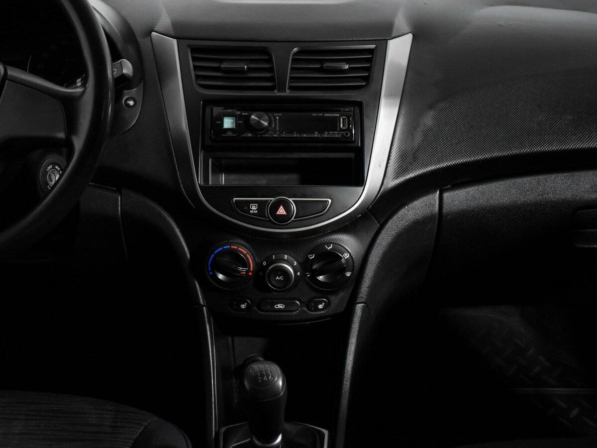 Купить Hyundai Solaris, 2014, 244 656 км, фото №14