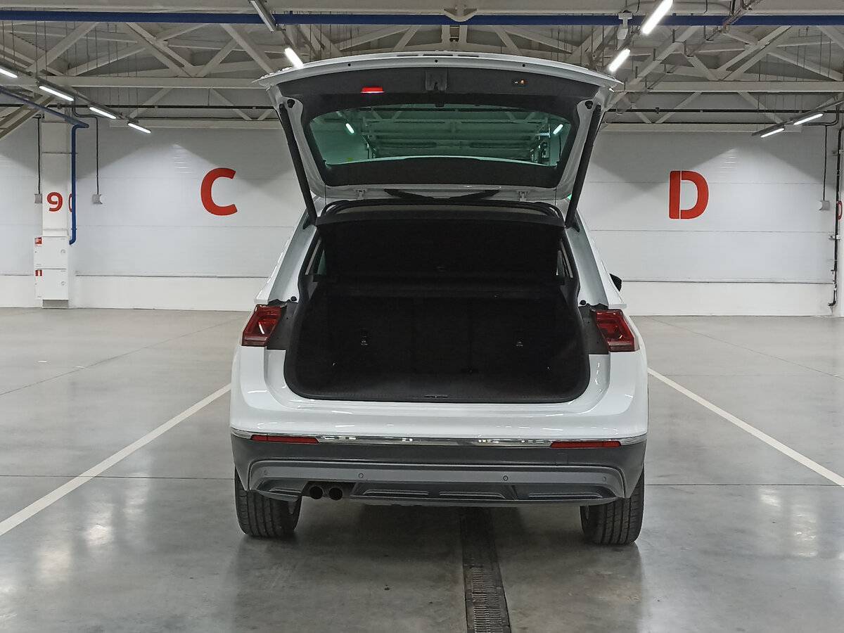 Купить Volkswagen Tiguan, 2018, 160 240 км, фото №10