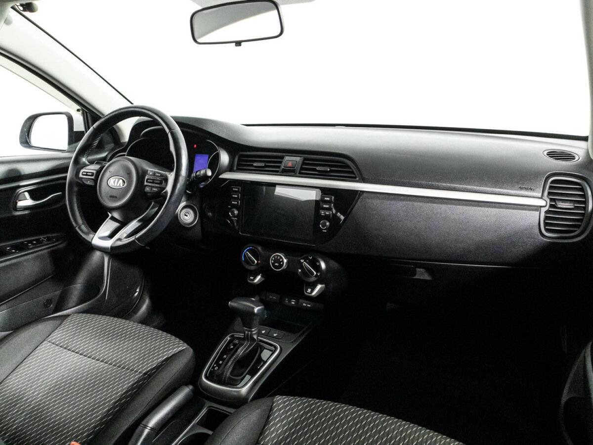 Купить Kia Rio X-Line, 2018, 65 331 км, фото №9