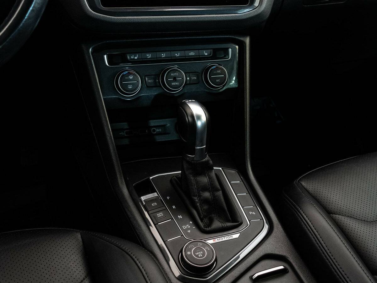 Купить Volkswagen Tiguan, 2018, 84 709 км, фото №14