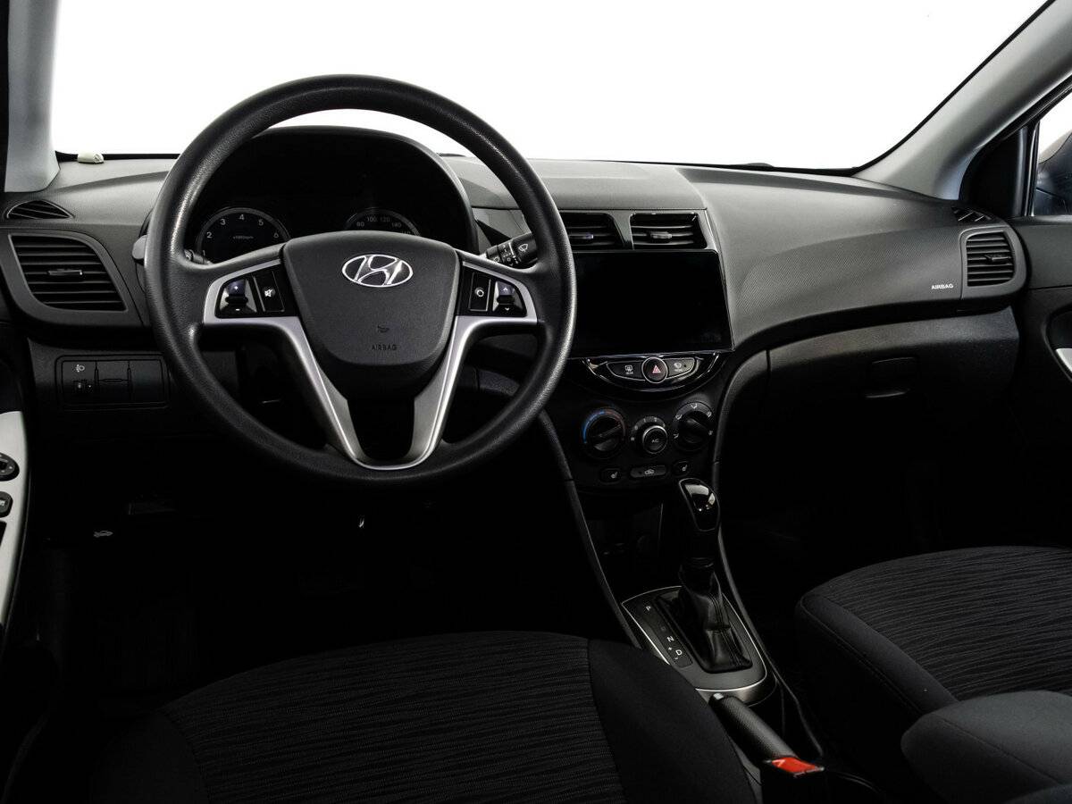 Купить Hyundai Solaris, 2016, 115 245 км, фото №9