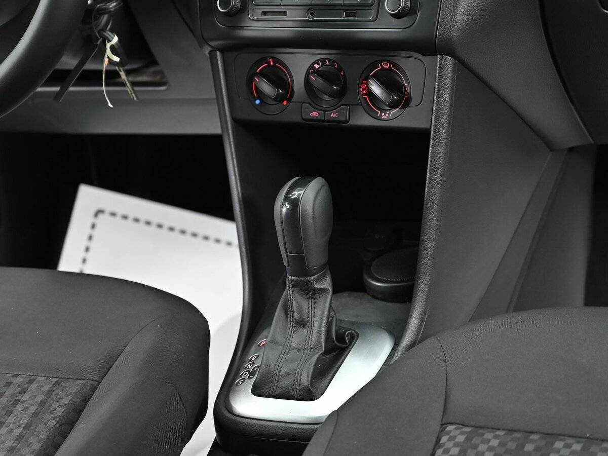 Купить Volkswagen Polo, 2017, 113 000 км, фото №12