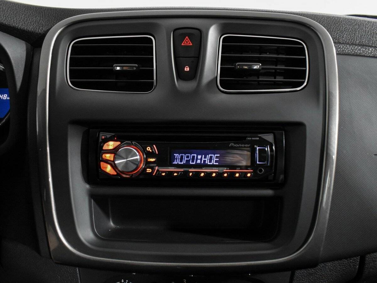 Купить Renault Sandero Stepway, 2014, 93 847 км, фото №16