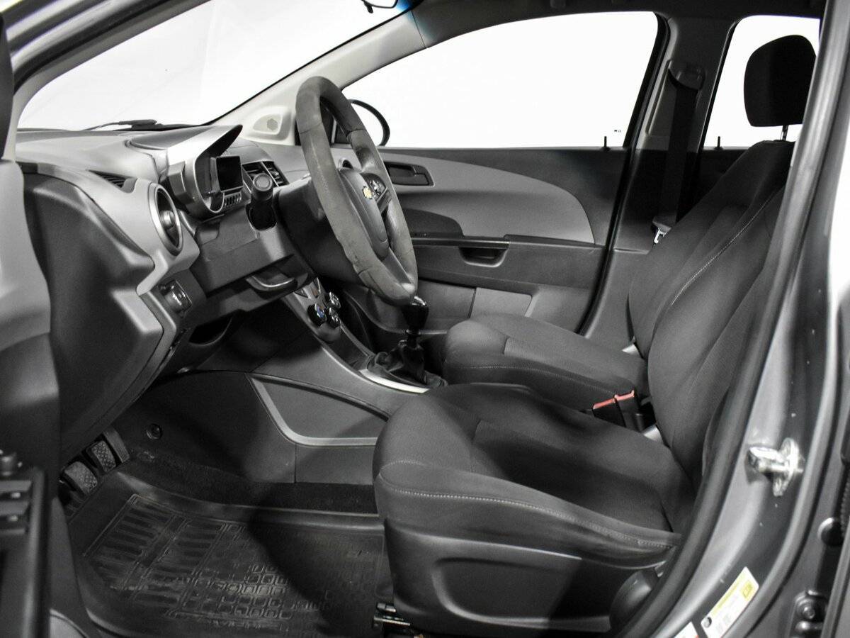 Купить Chevrolet Aveo, 2012, 195 392 км, фото №10