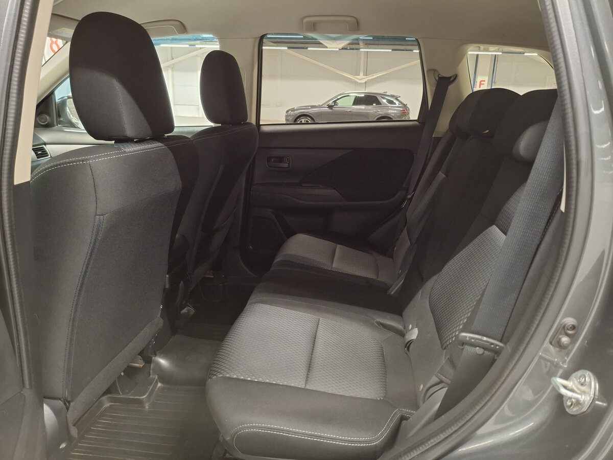 Купить Mitsubishi Outlander III Рестайлинг 2, 2015, 174 713 км, фото №12