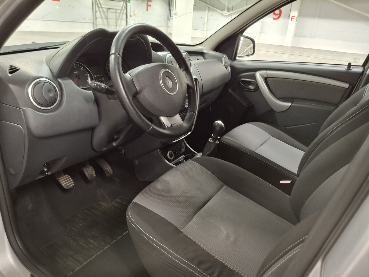 Купить Renault Duster I, 2012, 212 808 км, фото №16