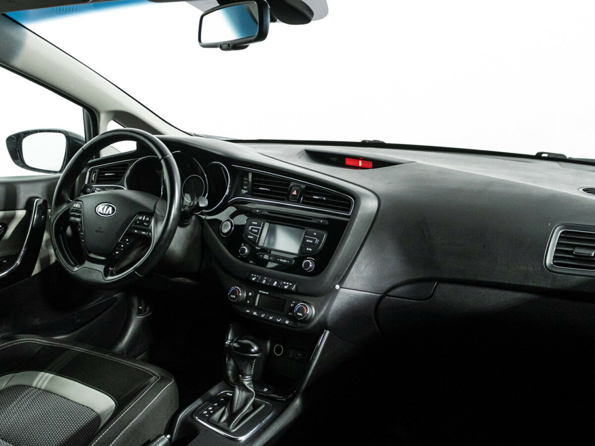 Купить Kia Ceed II Рестайлинг, 2015, 86 504 км, фото №9