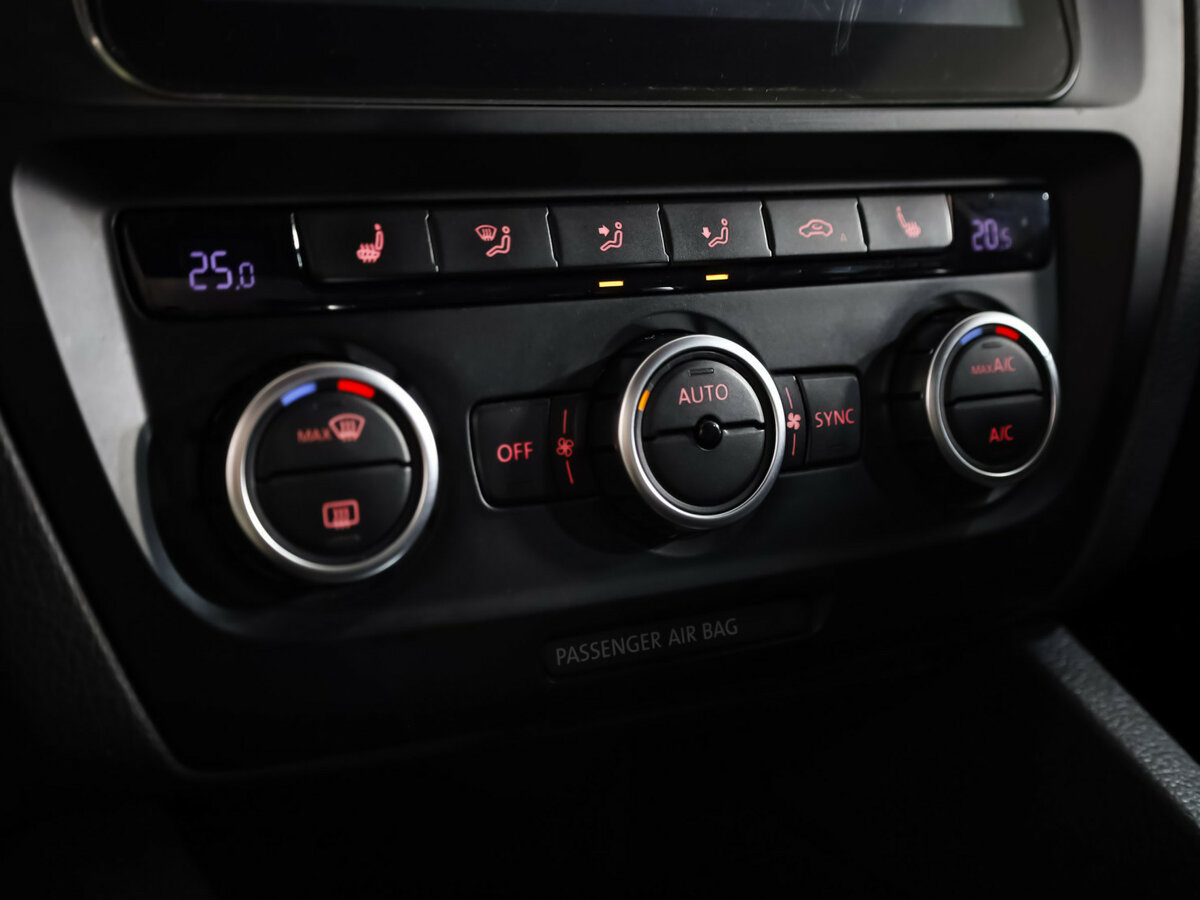 Купить Volkswagen Jetta VI, 2014, 259 874 км, фото №15