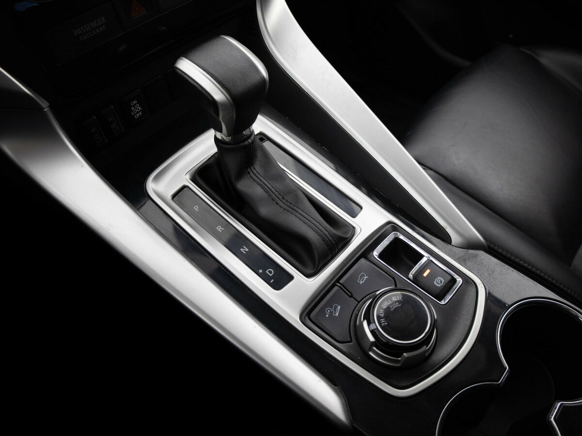 Купить Mitsubishi Pajero Sport III, 2016, 246 151 км, фото №7