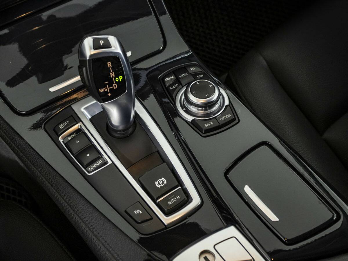 Купить BMW 5 серии 520i VI (F10/F11/F07) Рестайлинг, 2015, 208 141 км, фото №12