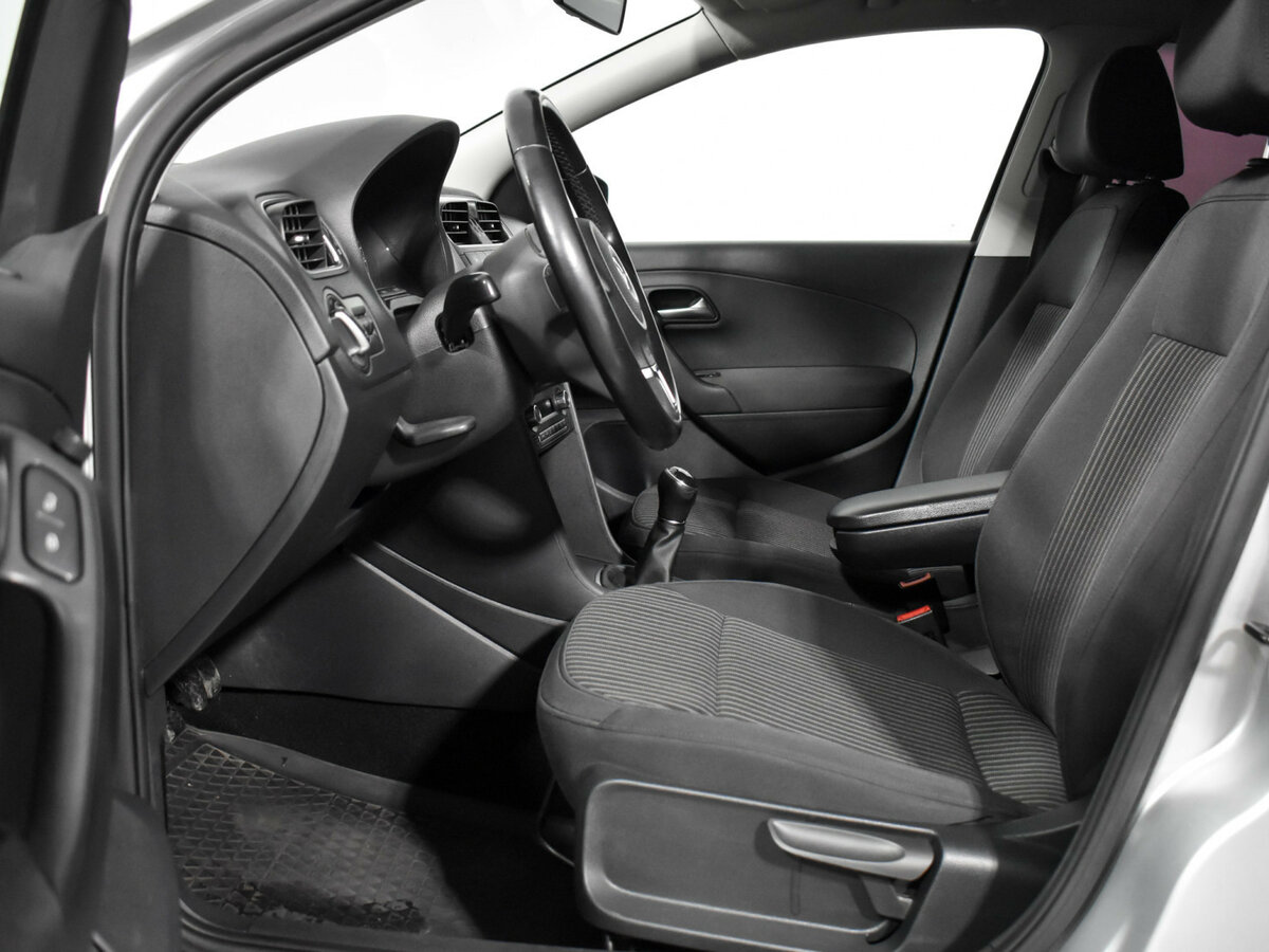 Купить Volkswagen Polo V Рестайлинг, 2015, 240 000 км, фото №10