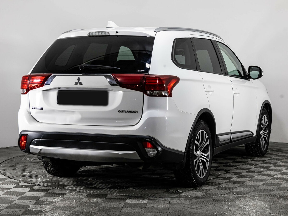 Купить Mitsubishi Outlander III Рестайлинг 2, 2017, 182 145 км, фото №4
