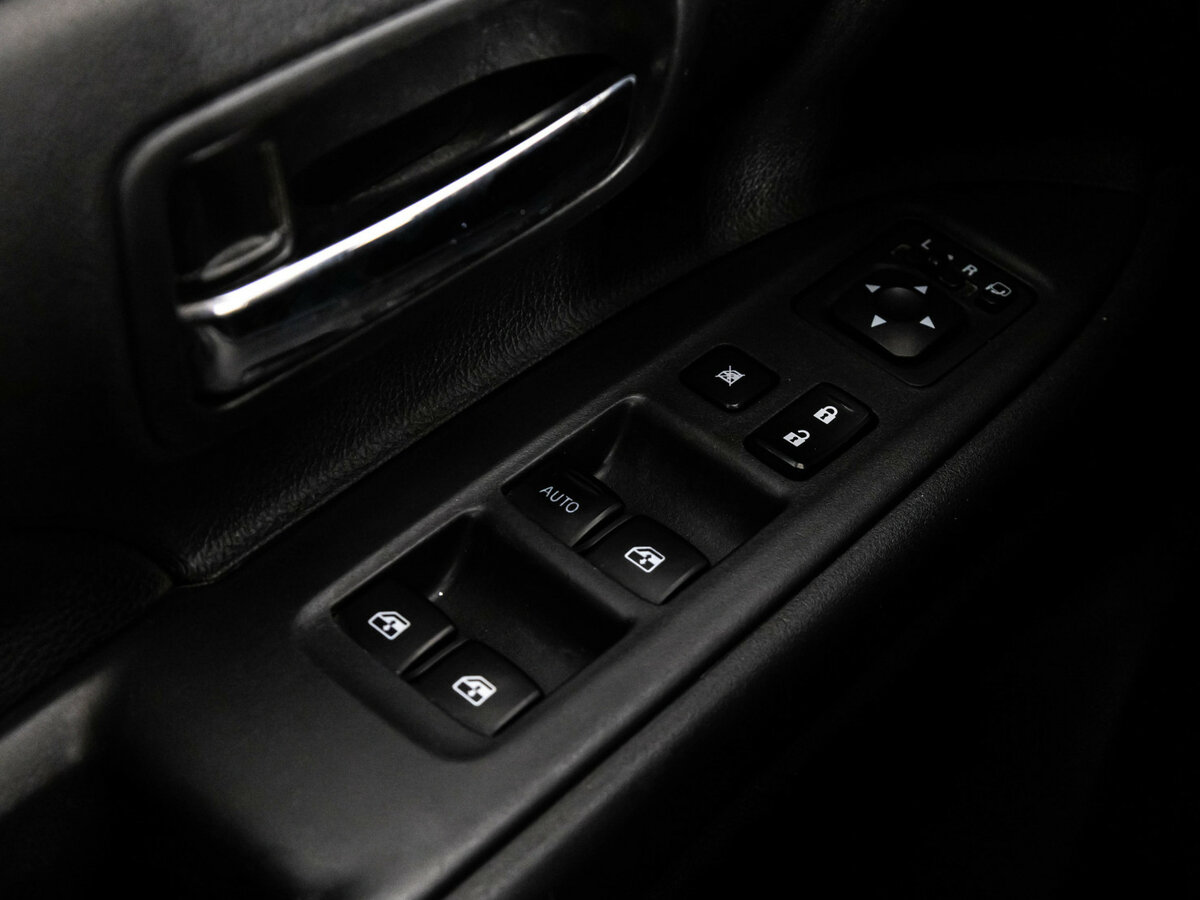 Купить Mitsubishi Outlander III Рестайлинг 2, 2017, 182 145 км, фото №14