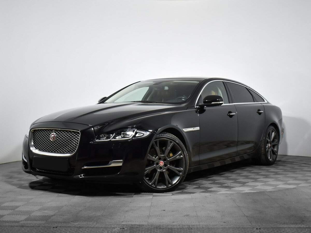 Jaguar XJ